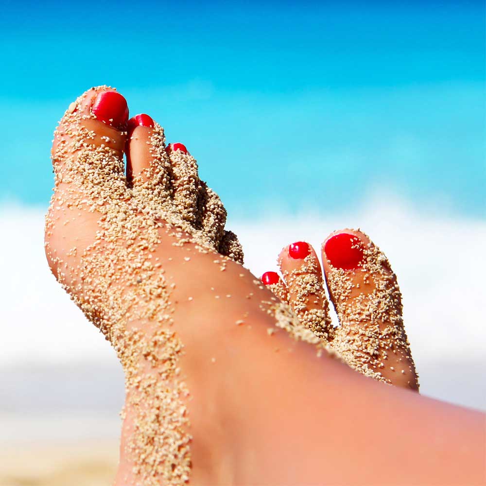 5 consigli per avere unghie perfette anche al mare