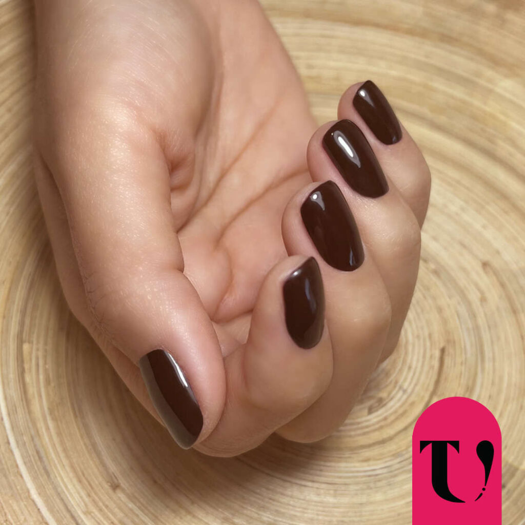 Unghie Gel 2023: marrone